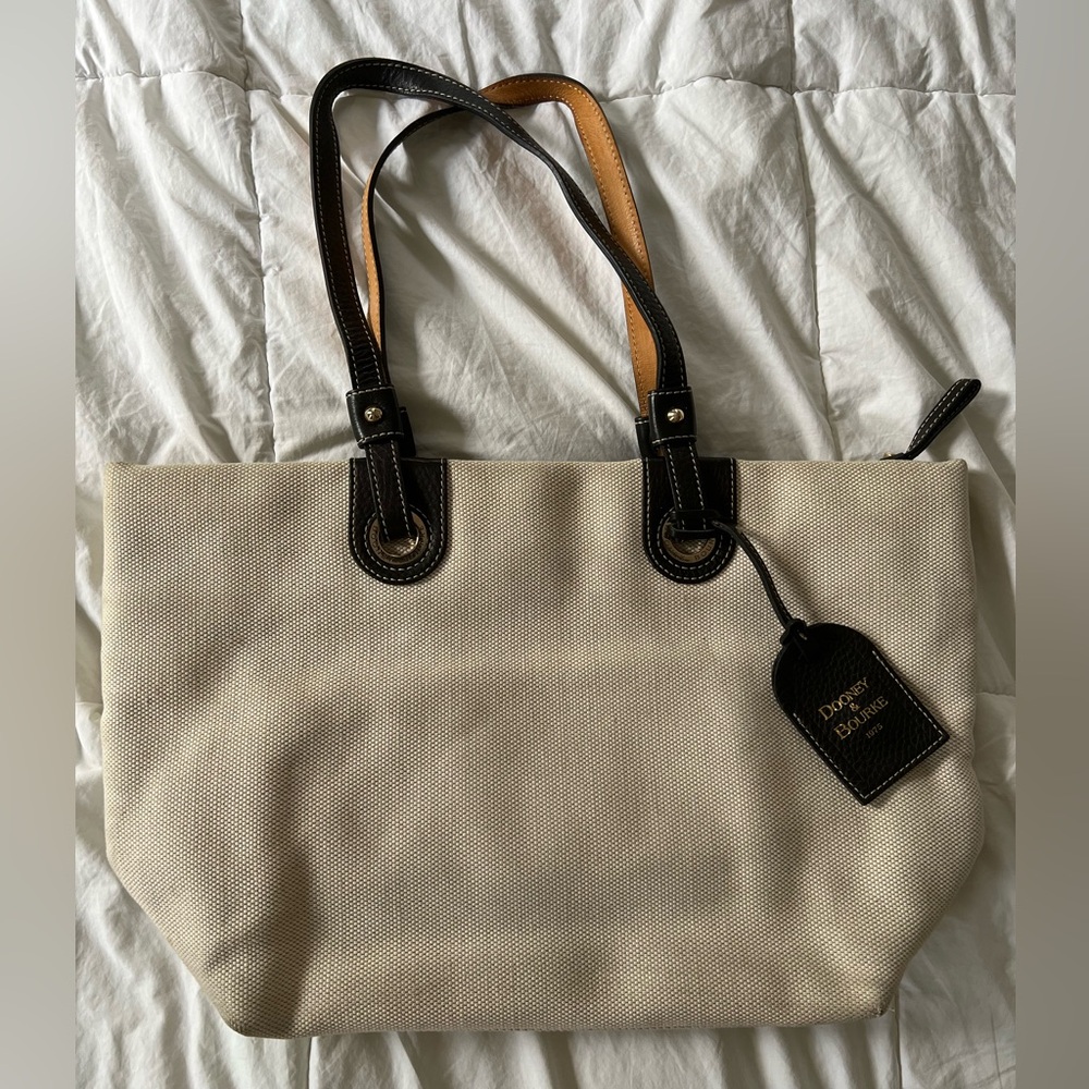 Dooney & Bourke tote